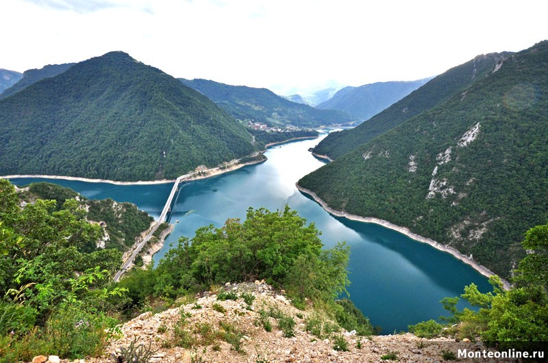Три монастыря + природные красоты севера Черногории